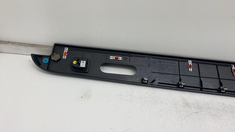 ⭕ 22-24 Rivian R1T Left Trunk Cargo Pick Up Box Upper Molding Panel PT00030675