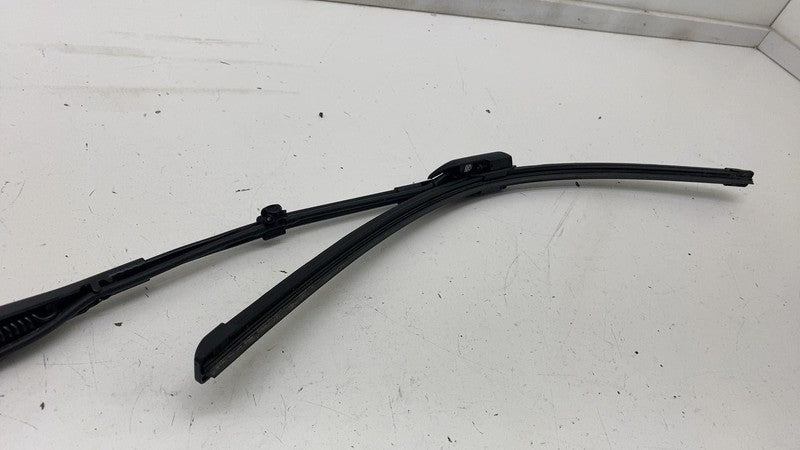 ⭕ 2020-2023 Tesla Model Y Front Driver Side Windshield Wiper Arm & Bla