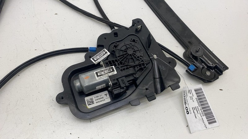 109662100F ⭕ 2017-2023 Tesla Model 3 Front Right Door Window Regulator & Motor 1096621-00-F