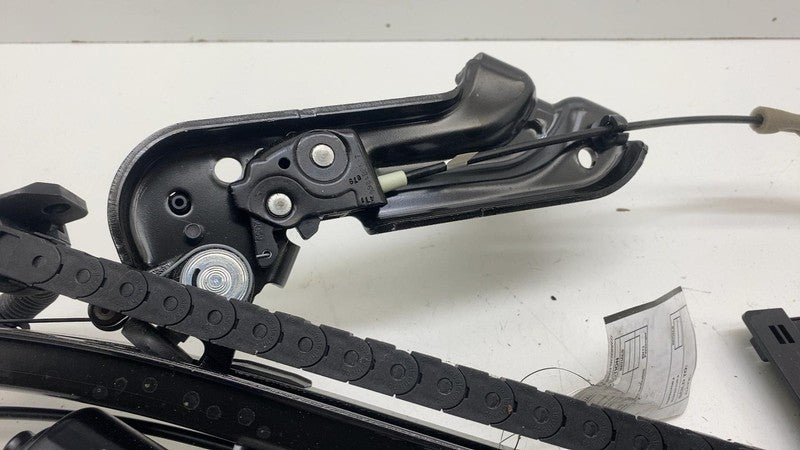 68369596AA ⭕ 17-25 Pacifica Rear Left Door Lower Roller Track w/ Motor & Module 68369596AA