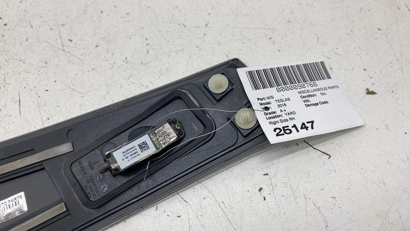 ⭕2016-2020 Tesla Model S Right B-Pillar Applique Glass Trim Molding 10