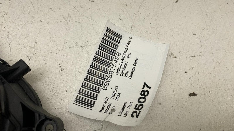 129996500A ⭕ 2017-2025 Tesla Model 3 Pedestrian Warning Speaker External OEM 1299965-00-A