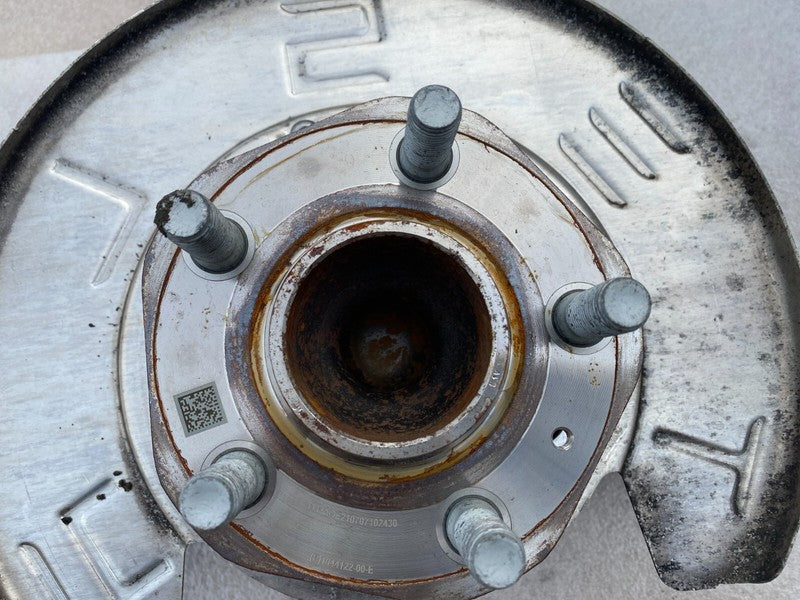 104431600E ⭕17-23 Model 3 Front Right Spindle Knuckle + Hub (150mm Non-Driven) 1044316-00-E