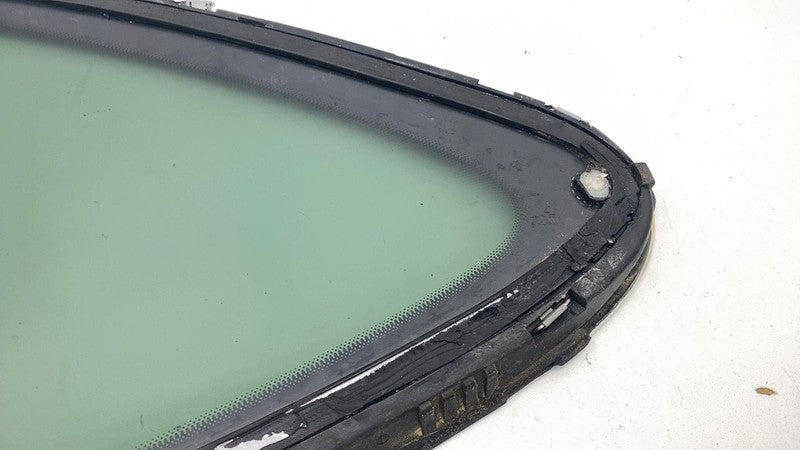 2011-2018 Porsche Cayenne Rear Passenger Side Quarter Corner Window Gl