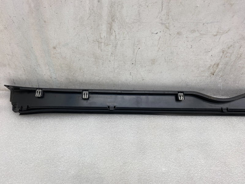 101221700G ⭕12-23 Tesla Model S Passenger Side Skirt Molding Scuff Plate Right 1012217-00-G