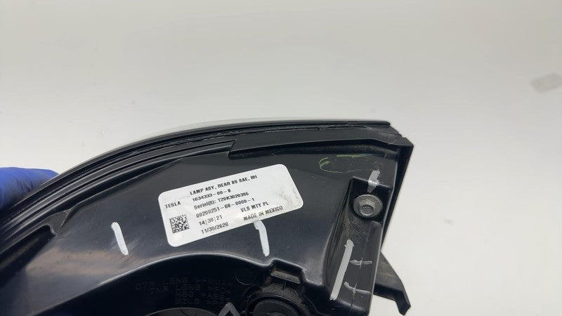 ⭕ 2016-2020 Tesla Model X Rear Right Outer Taillight LED Tail Lamp 103