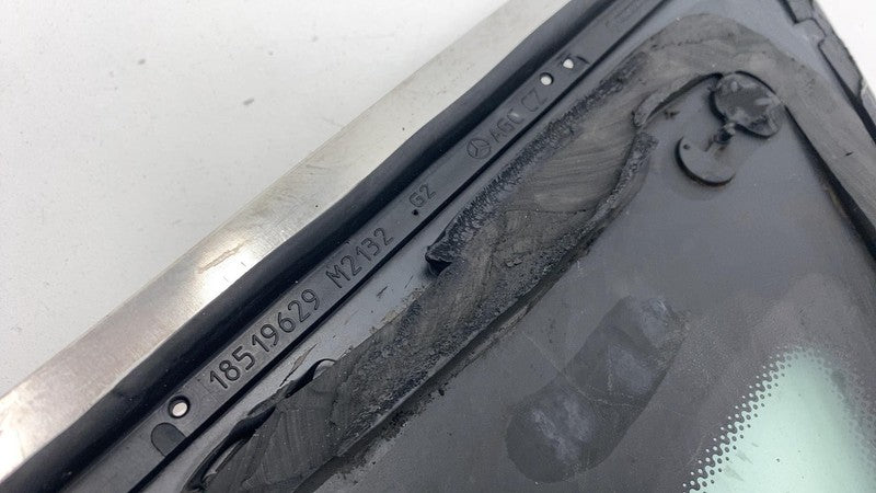 E6 43R-00050 ⭕ 2022 EQS 450+ V297 Rear Passenger Side Quarter Fixed Door Window Glass Right