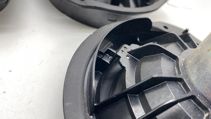 A 166 820 21 02 2016-2019 Mercedes-Benz GLE350 Set of 4x Door Side Audio Sound Speakers Assy OEM