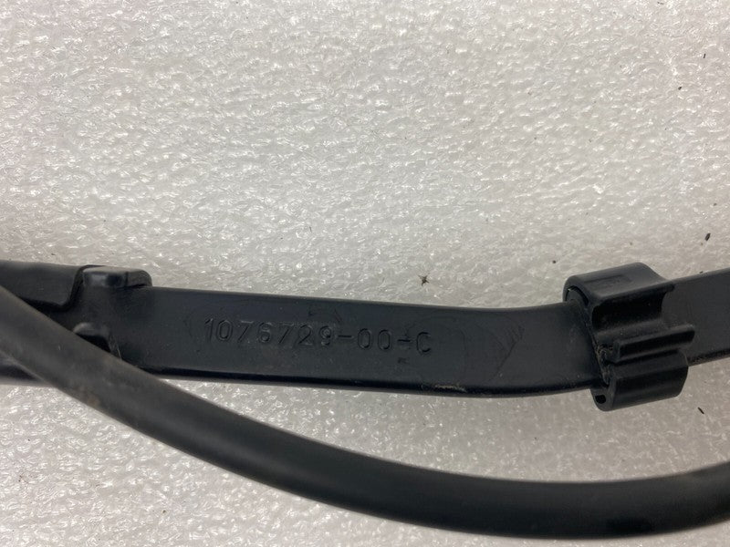 107672900C ⭕ 2017-2022 Tesla Model 3 Front Windshield Wiper Arm & Blade Right 1076729-00-C