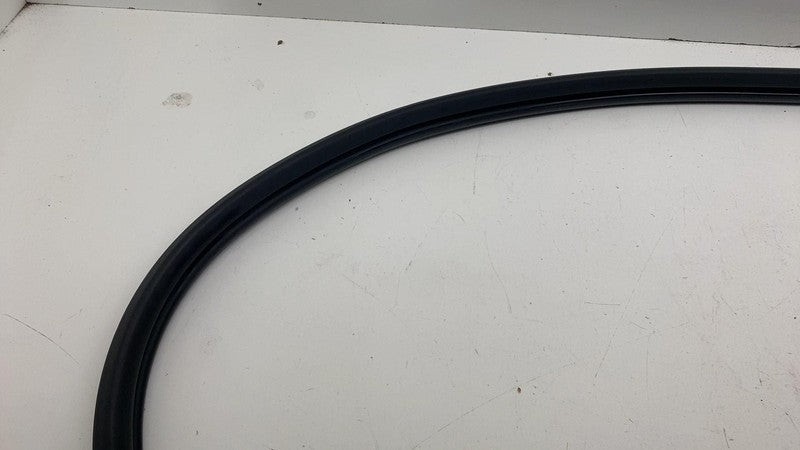 ⭕ 2021 2022 2023 Polestar 2 Rear Trunk Tailgate Weatherstrip Rubber Seal Assy