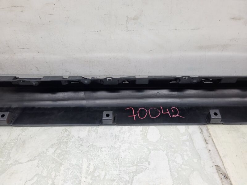 600587400H 2012-2020 Tesla Model S Driver Side Rocker Panel Outer Sill Molding Left LH Assy