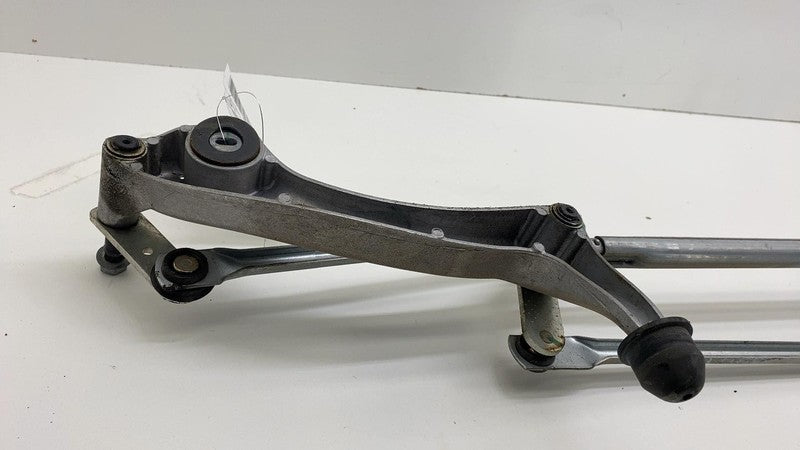 HM5T14A303AA 2013 2014 2015 2016 2017 2018 Ford C-Max Windshield Wiper Linkage and Motor Assy