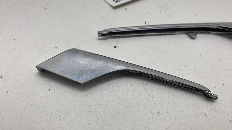 ⭕16-20 Model X Front Right Fog Light Eyelet Chrome Trim 1049612-00-E/1