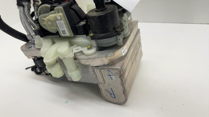 152300200B 21-24 Model 3 Supermanifold Refrigerant Chiller + Coolant Reservoir 1523002-00-B
