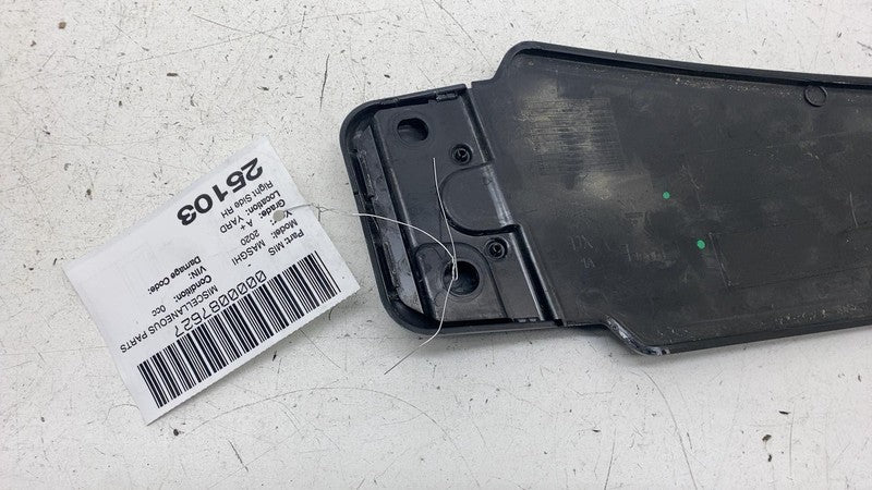 670148471 ⭕ 14-21 Maserati Ghibli Right Exterior B-Pillar Applique Molding Cover 670148471