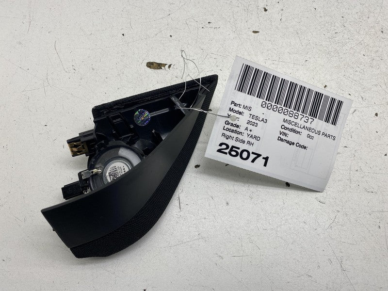 ⭕ 17-23 Model 3 Front Audio Tweeter Sound Speaker & Cover Right RH 178