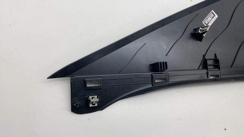 LJ8B R31112 AFW 21-24 Mustang Mach-E Rear Right Upper C-Pillar Quarter Trim Cover LJ8B-R31148-AF