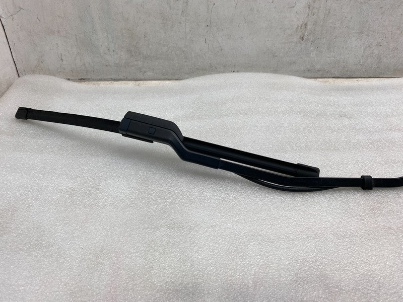 107672900B ⭕ 2017-2022 Tesla Model 3 Front Windshield Wiper Arm & Blade Right 1076729-00-B