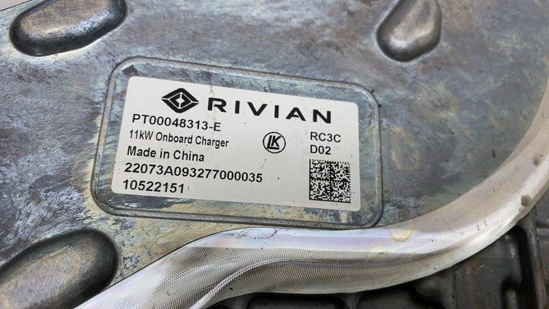 ⭕22-24 Rivian R1T R1S Battery Onboard Charging Module Unit & Bracket P