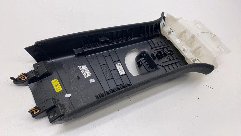 PT00427866B ⭕ 22-24 Rivian R1T R1S B-Pillar Upper Trim Cover Panel Left Black PT00427866-B