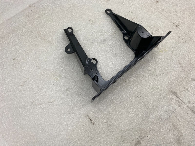 105251800E ⭕ 16-25 Model X Right Reinforcement B-Pillar Mount Support Bracket 1052518-00-E