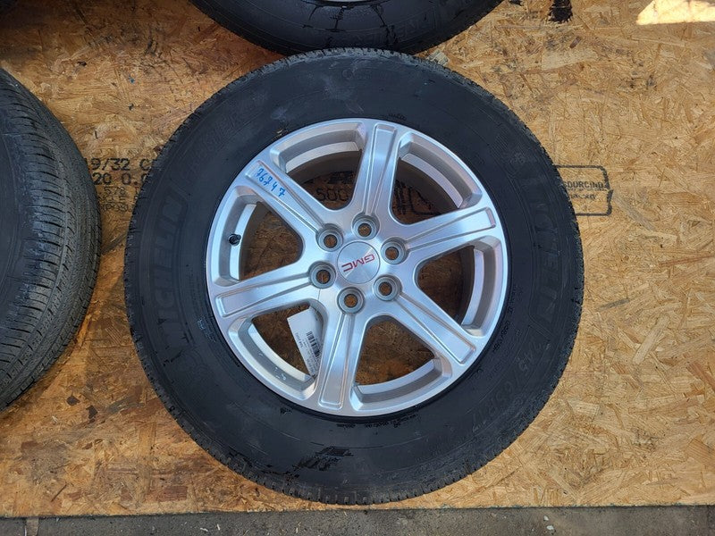 2310 1928 ⭕ 17-20 GMC Acadia Wheel Rim 17x7.5J with Michelin Tire 245/65R17 x4 23101928