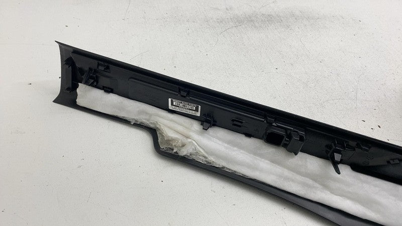890370000 ⭕ 17-20 Maserati Levante Front Right Lower Door Sill Scuff Plate RH 890370000