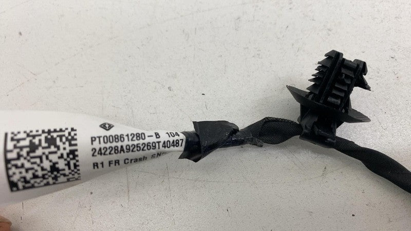 PT00861280 B ⭕ 2025 Rivian R1S Front Crash Sensor Wiring Cable Wire Connector PT00861280-B