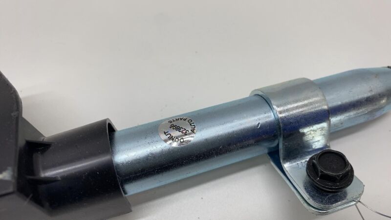 1005265 00 C 12-20 Tesla Model S Front Right Lap Pretensioner 16-20 Tesla Model X Front Left