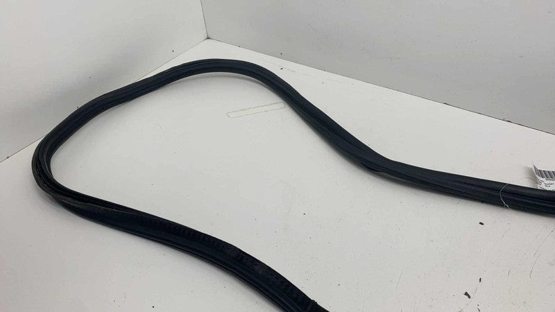⭕ 2014-2017 Land Range Rover Sport Rear Liftgate Trunk Weatherstrip R