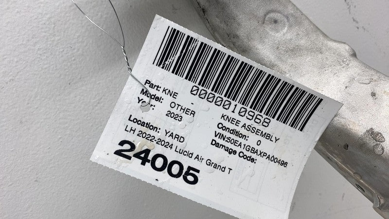 P11 S4FKL0 04 ⭕ 22-24 Air Grand Touring Front Left Spindle Knuckle w/ Hub Shield P11-S4FKL0-04
