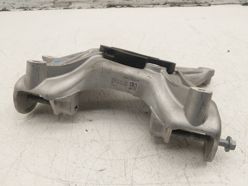 ⭕ 17-23 Model 3 Y Front Passenger Upper Strut Mount Bracket Right 1044