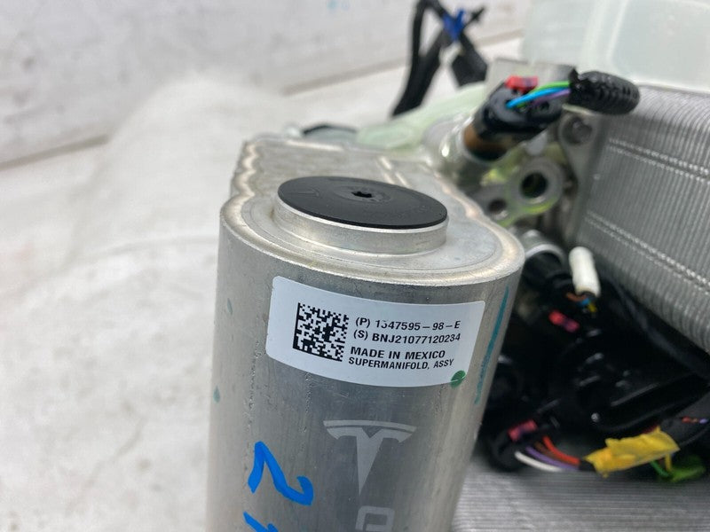 1547595 98 E 20-23 Model Y Supermanifold Refrigerant Chiller & Coolant Reservoir 1547595-98-E