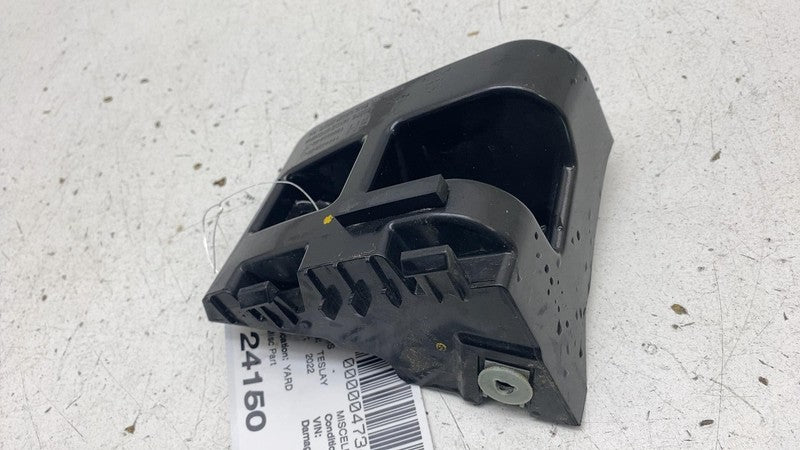 150696900D ⭕ 2020-2024 Tesla Model Y MY Rear Right Taillight Lamp Bracket RH 1506969-00-D