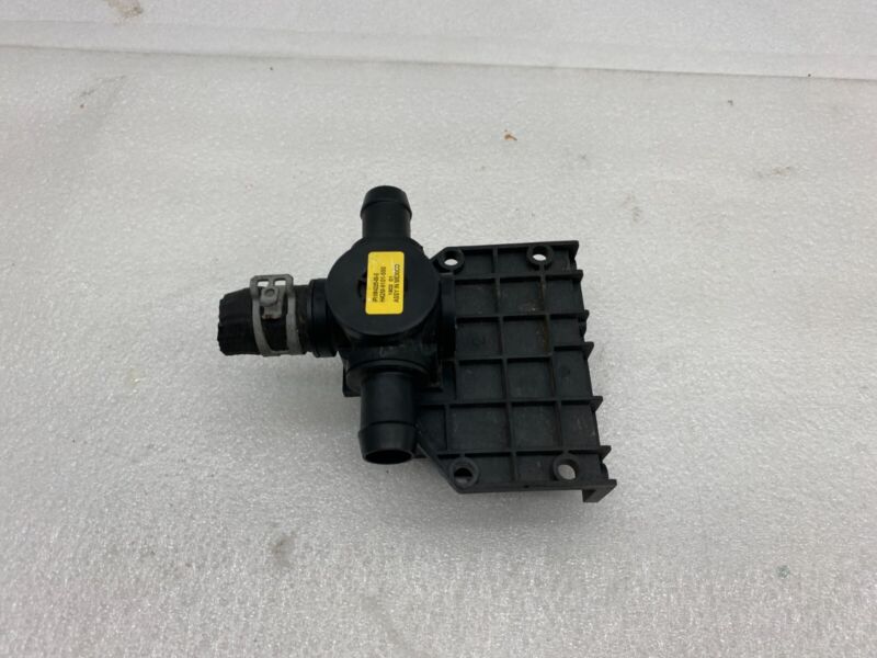 2016-2020 Tesla Model X 3-Way Coolant Valve Motor Actuator System 1064225-00-E