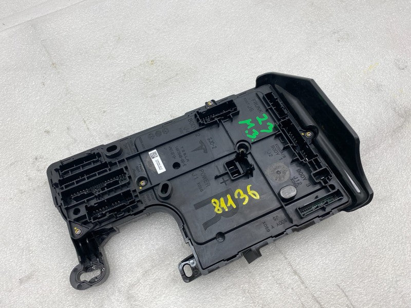 156745400B ⭕ 17-23 Model 3 Right Low Voltage Control Electronic Control Module 1567454-00-B