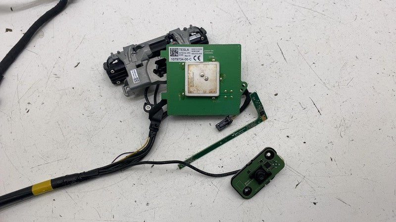 ⭕17-23 Tesla Model 3 Front Windshield Adjustable Triple Camera w/ Wiri