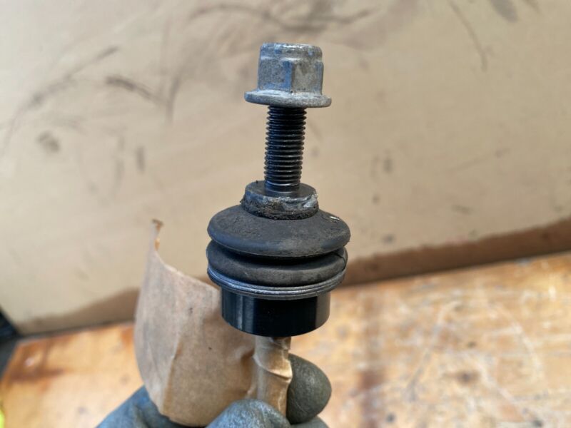 2012-2020 Tesla Model S Passenger Right Suspension Stabilizer Sway Bar End Link