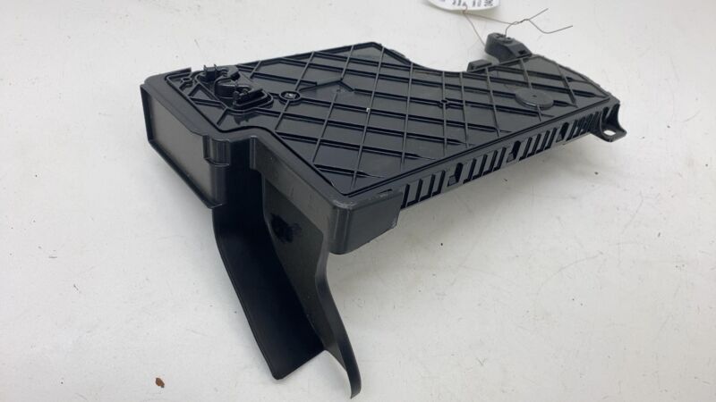1078673 32 L 2017-2020 Tesla Model 3 Driver Left Low Voltage Electronic Control Module ECU LH