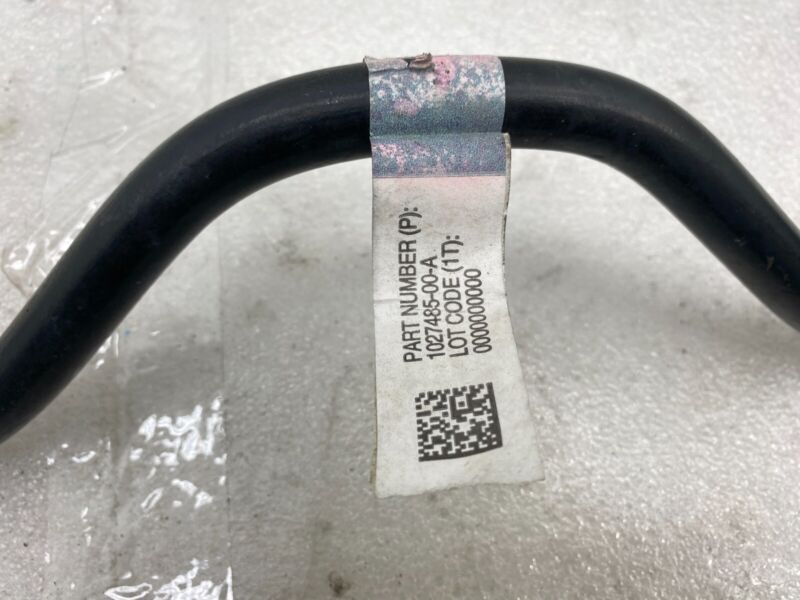 1027485 00 A 2016-2020 Tesla Model X Rear Suspension Anti-Roll Sway Bar Stabilizer (18mm) OEM