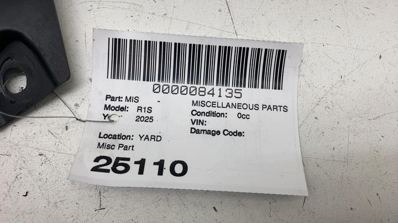 PT00883513A ⭕ 2025 Rivian R1S Rear Passenger Side Tire Spat Trim Cover Right RH PT00883513-A