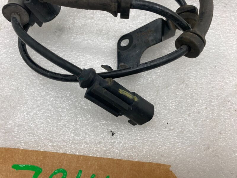 2017-2023 Tesla Model 3 Y Front Left or Right Anti-Lock ABS Wheel Speed Sensor