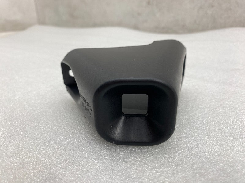 1514466 00 A 2020-2024 Tesla Model Y MY Front Bumper End Module Lower Grille Bracket Support