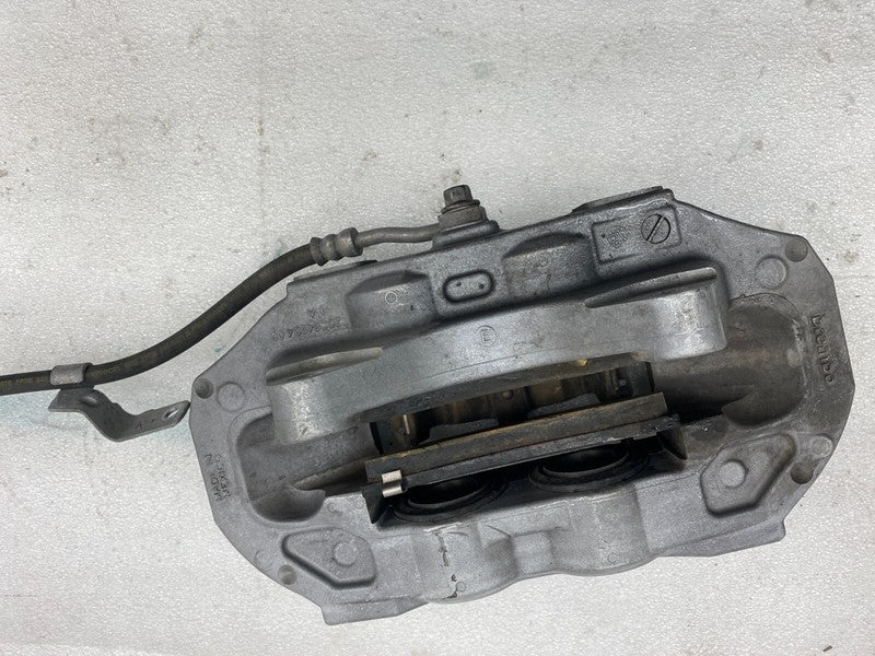 20C84904 00 ⭕ 2017-2020 Tesla Model 3 Front Passenger Side Right Caliper w/ Brake Hose Line