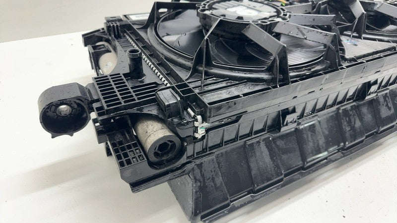 31686169 ⭕2021-2023 Polestar 2 Front Radiator w/ Active Air Shutter & Fan Shroud 31686169