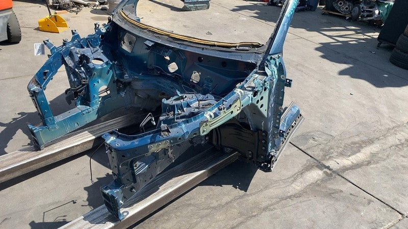 ⭕ 2024 Porsche Cayenne Front Left & Right Frame Horn Structural Cut Out Assembly