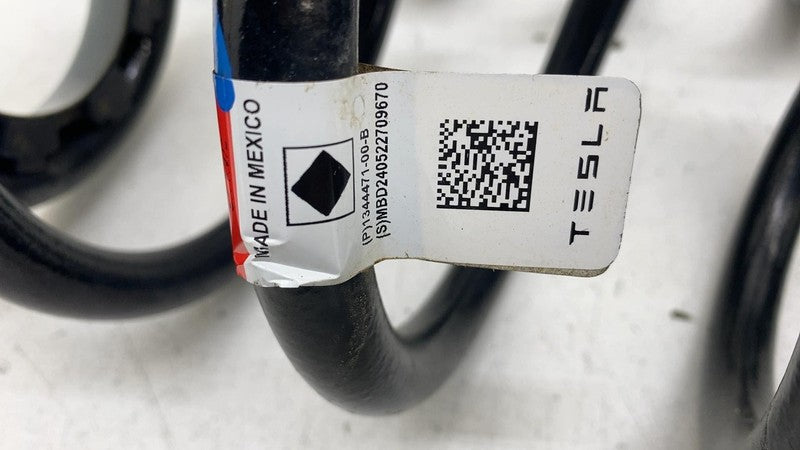 134447100B ⭕ 24-25 Tesla Model 3 Rear Left & Right Suspension Coil Spring RWD 1344471-00-B