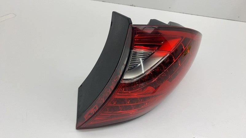 7P5 945 096 L 2011-2014 Porsche Cayenne Rear Passenger Outer Taillight LED Tail Lamp Right RH