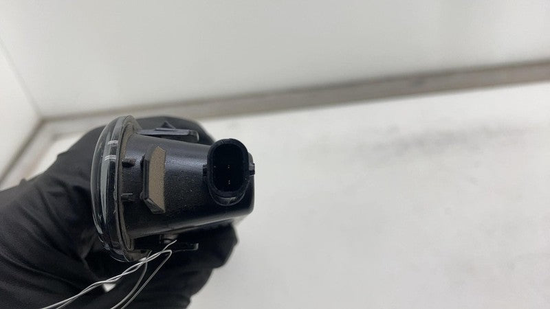 PT00000468 ⭕ 22-24 Rivian R1T Trunk Pick Up Box Right Side Courtesy Light Lamp PT00000468