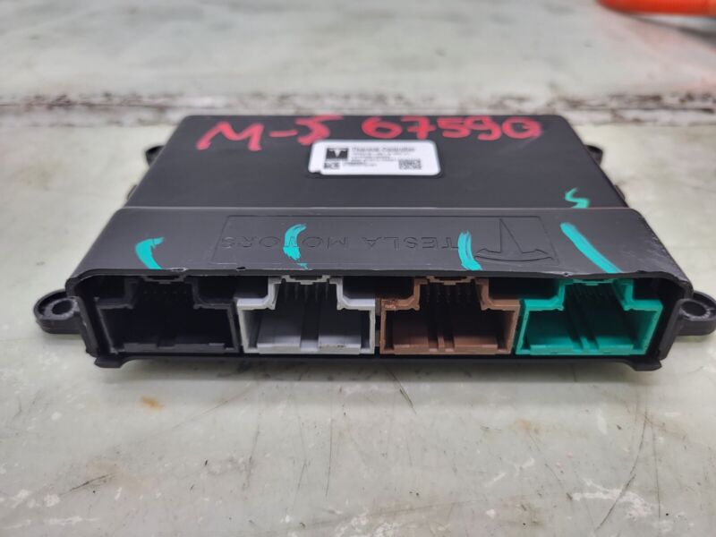 2016-2020 Tesla Model S Thermal Controller Assist Computer Control Module Unit